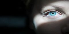 اعراض سرطان العين eye cancer symptoms